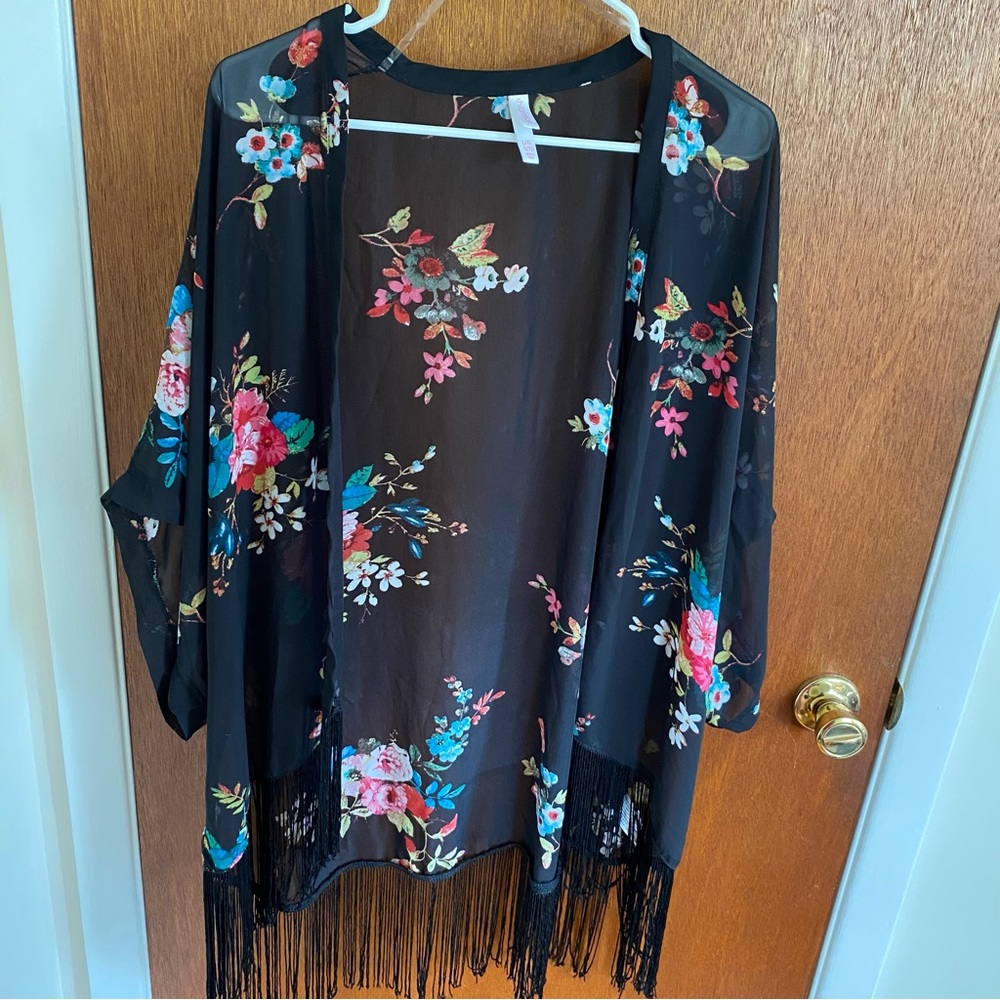 Black Floral Print Kimono